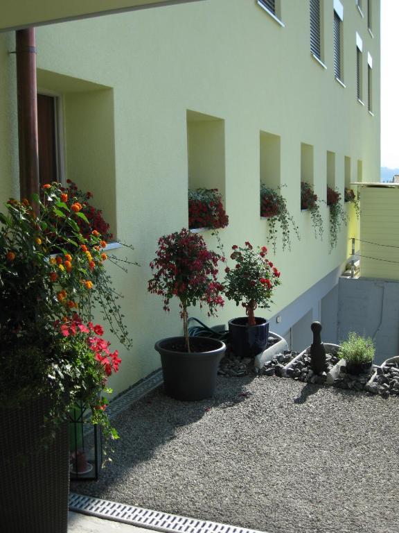 Hotel Restaurant Roessli Uetendorf Buitenkant foto